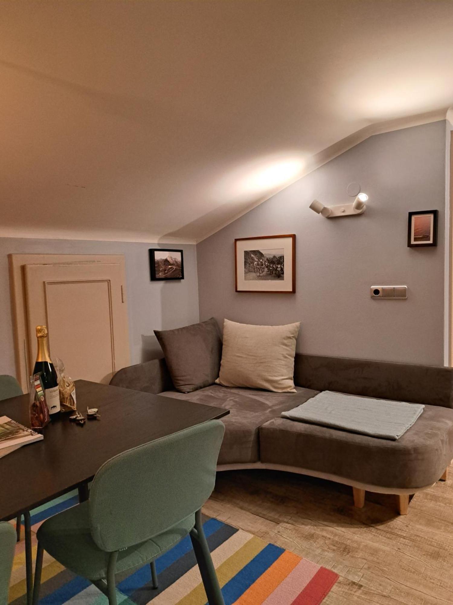 Gesa'S & Tom'S Stadtappartement Saalfelden ภายนอก รูปภาพ