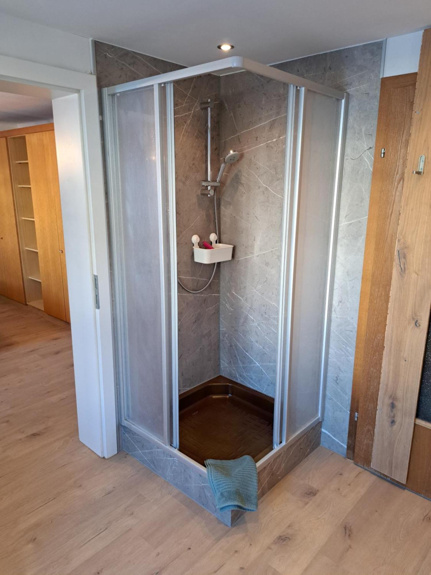 Gesa'S & Tom'S Stadtappartement Saalfelden ภายนอก รูปภาพ