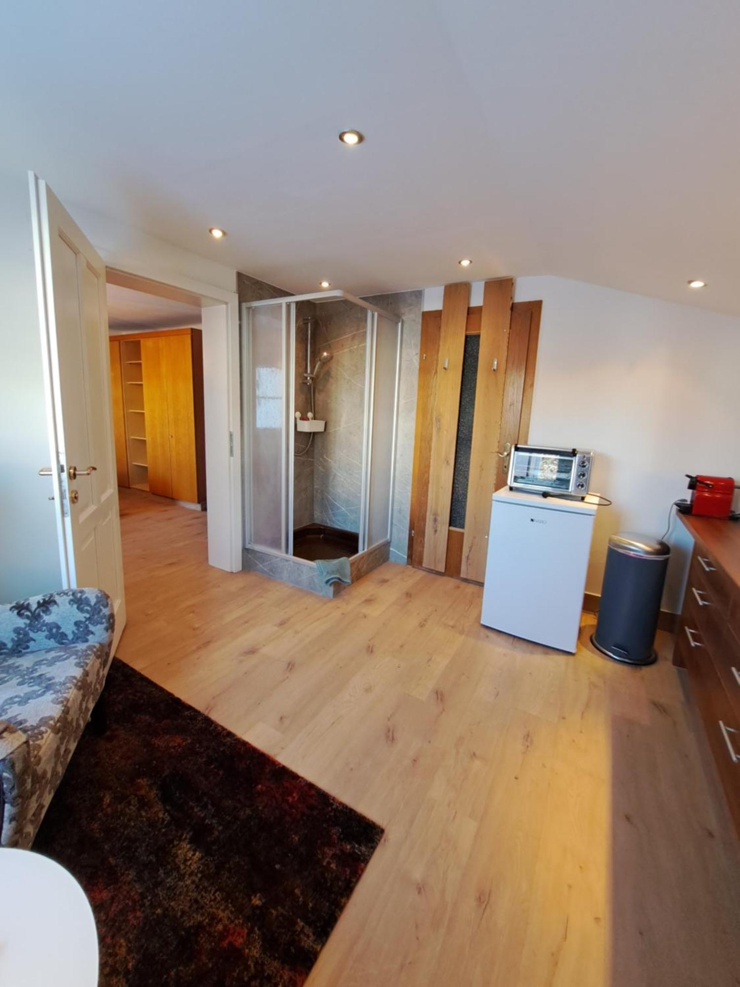 Gesa'S & Tom'S Stadtappartement Saalfelden ภายนอก รูปภาพ